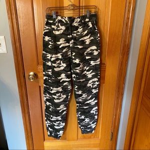 PrettyLittleThing Jogger Pants